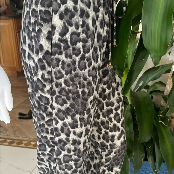 L Love Gray and Black Track Pants with Tapered Leg Design - Picture 7 of 8